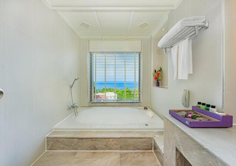 Hotel Diamond Cliff Resort