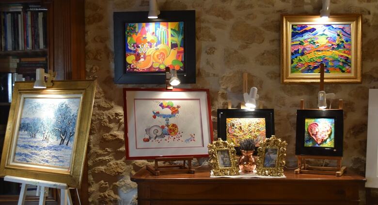 Bed & Breakfast La Maison Du Peintre En Provence