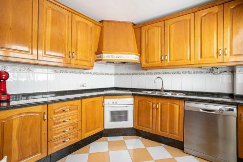 Apartamento Terraza Mar Y Monta�a