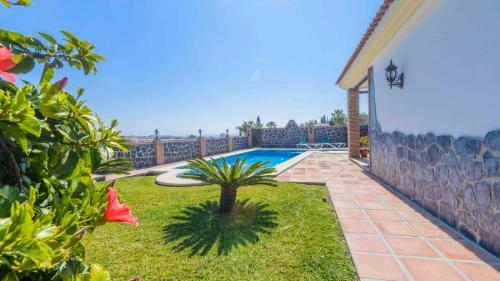 Villa Angelyn Nerja By Ruralidays