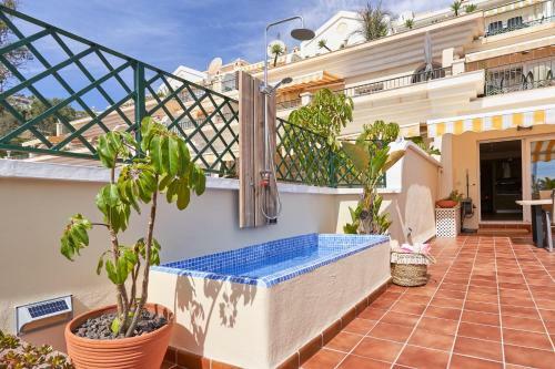 Apartment 1st Line Burriana Nerja