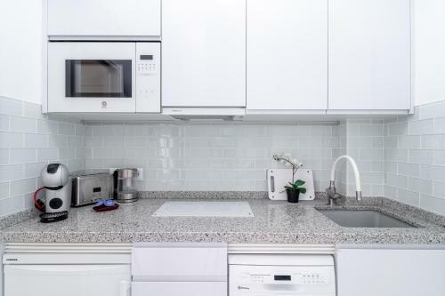 Silver Horizon Luxury Apartment