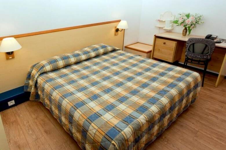 Hotel Hipotel Paris Marne La Vall�e