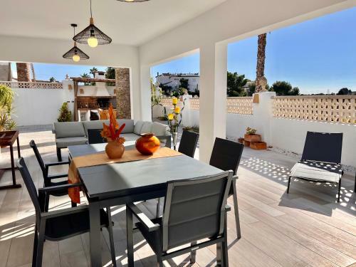 Villa Casa Laura By Sun & Sea Homes