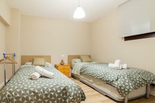 Cozy Apartment, Free Parking, Terrace & Views