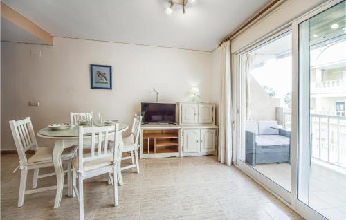 Beautiful Apartment In Miramar With 1 Bedrooms
