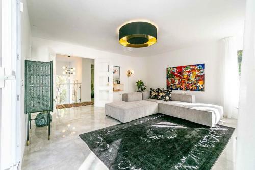 91-exclusive Modern Villa With Private Pool , Mijas