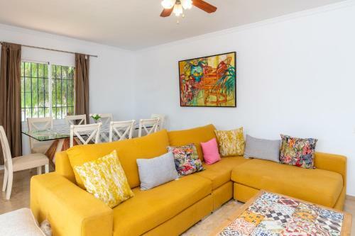 Villa Alegria Big Terrace, Private Pool & Parking