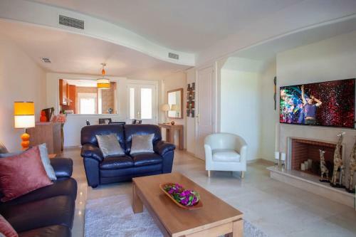 Apartamento Mediterranean Townhouse Calagolf