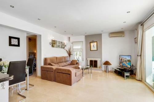 Casa Sevilla En El Faro De Mijas