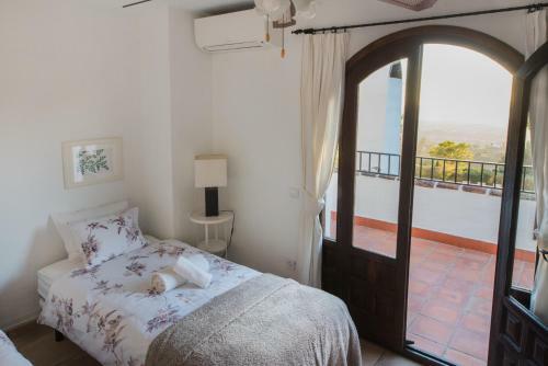 Luxury Villa El Toril - Mijas With Heated Pool & Scenic Views