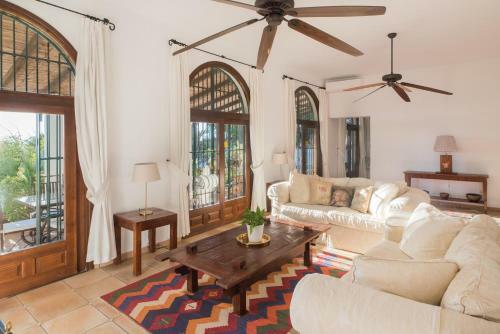 Luxury Villa El Toril - Mijas With Heated Pool & Scenic Views