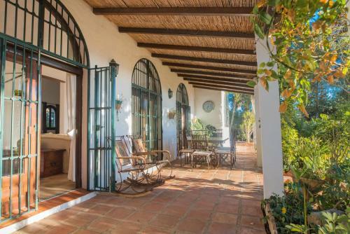 Luxury Villa El Toril - Mijas With Heated Pool & Scenic Views