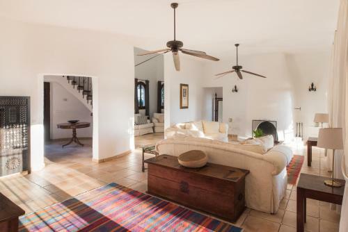 Luxury Villa El Toril - Mijas With Heated Pool & Scenic Views