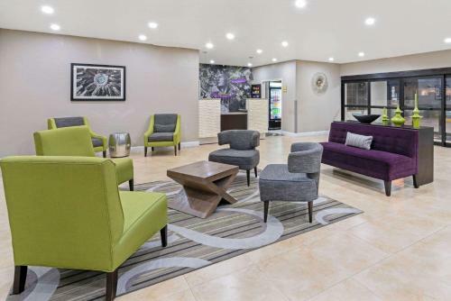 Hotel La Quinta Inn & Suites Ada