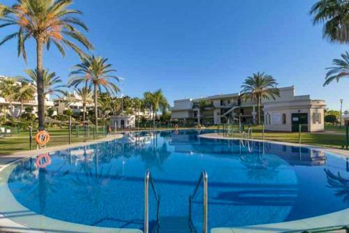 Apartamento 2 Bedrooms Appartement With Shared Pool At Marbella
