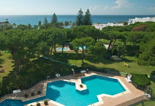 Apartamento Playas Del Duque - Puerto Ban�s - Marbella
