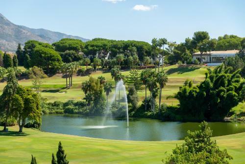 Apartamento Duplex In Nueva Andalucia, Golfers Paradise