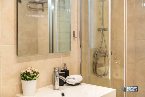 Apartamento Duplex In Nueva Andalucia, Golfers Paradise