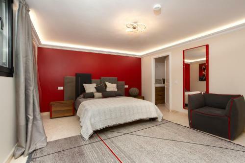 Villa Modern Dream Mansion In Tropical Nueva Andaluc�a ?