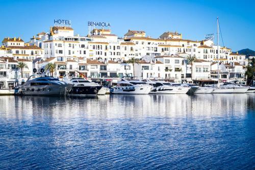 Marbella Banus Suites - Ceibo Centro Plaza Ban�s Suite Apartment