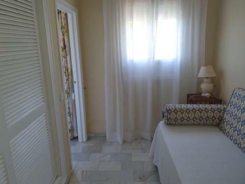 Beachfront Family Apartment In Puerto Banus