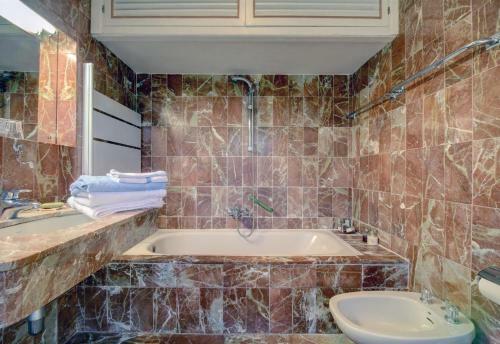 Exclusive Villa In Marbella Town