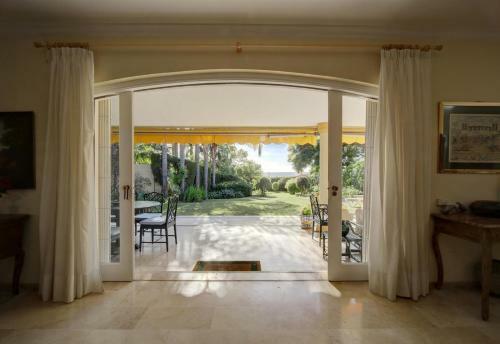 Exclusive Villa In Marbella Town