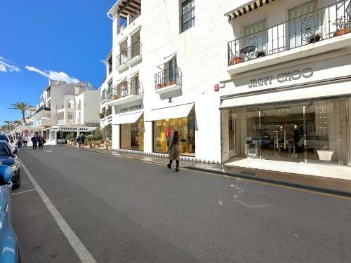 First Line Beach Apartment - Puerto Ban�s