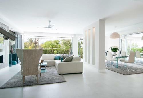 Holiday Villa For Rent In Marbella