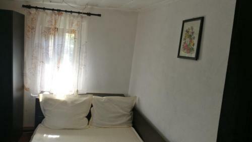 Hostal Vitanova Guest House
