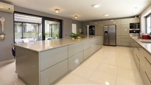 Villa Dune, Luxury Villa, 5 Min Walk To The Beach