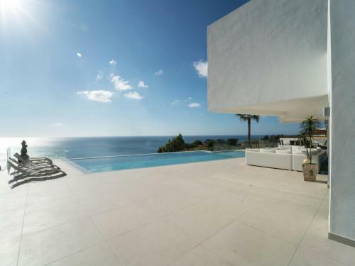 Holiday Home Villa Luz By Interhome