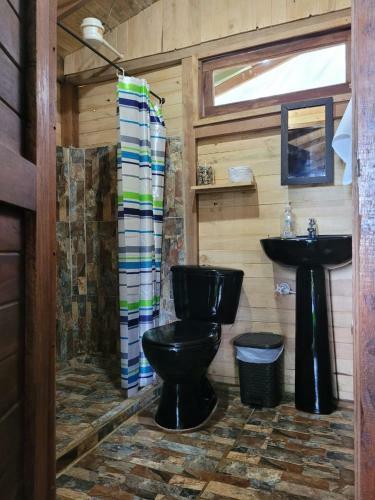 Caba�a En Medio Del Bosque Con Jacuzzi - Santa Elena
