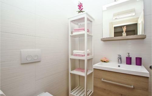 Holiday Home Suzan Bb V