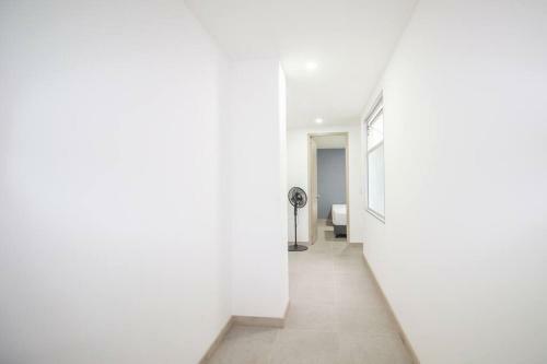 Apartamento Laureles �xito 2 Alcobas Piso 2 Balc�n