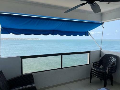 Apartamento Cozy Beachfront Apt Great Views
