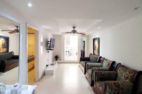 Apartamento Cozy Apto With AC And Washer Inside The Walls