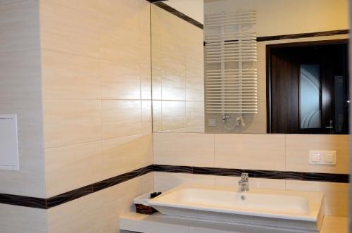 C&g Apartments Prestige