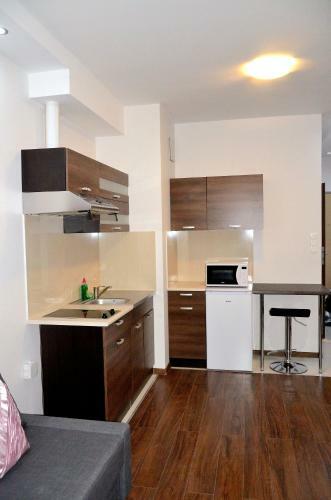 C&g Apartments Prestige