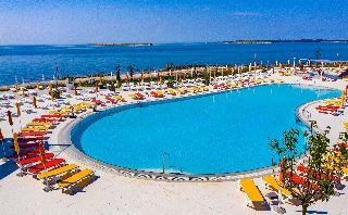 Kazela Resort