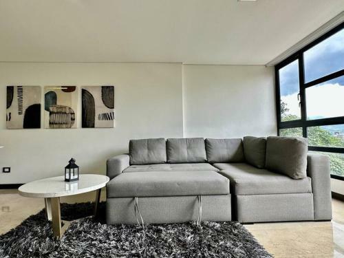 302 Spacious Apartment Nice View In El Poblado