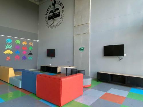 C�modo Apartamento En El Poblado, Cerca A Provenza