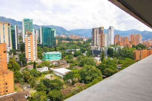 Apartamento Bright Studio Topfloor A/c, Poblado Coworking1412