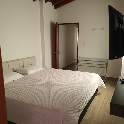 Apartamento Amoblado Barrio Primavera. Tranquilo Y C�modo