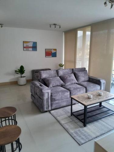 Moderno Apartamento, Mejor Ubicaci�n- Palmas