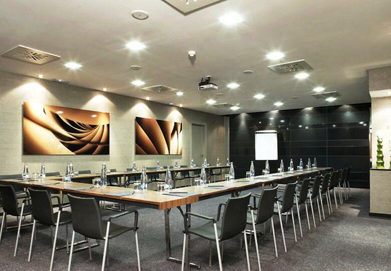 AC Hotel Victoria Suites By Marriott