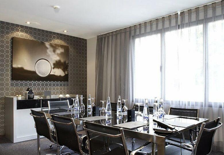 AC Hotel Victoria Suites By Marriott
