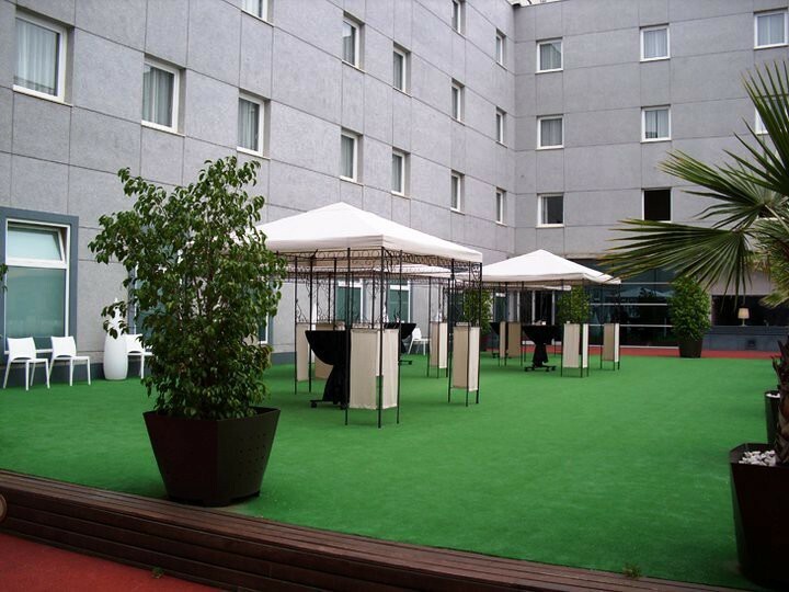 Hotel V�rtice Aljarafe
