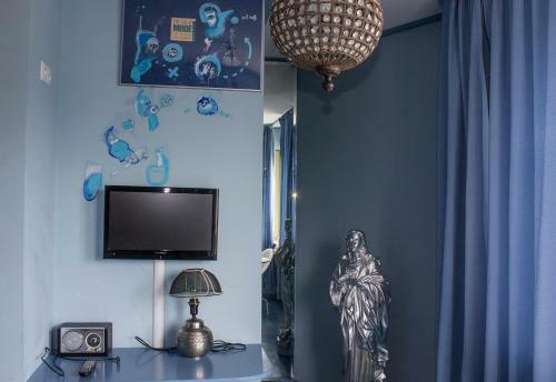 Hostal Lalala Arthotel & Wine Bar